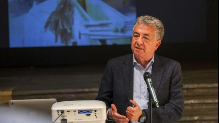 Στ. Αρναουτάκης: «Η αναβίωση των Νεωρίων στο επίκεντρο του σχεδιασμού μας»
