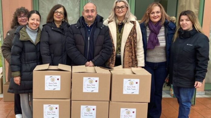 450 «καλάθια αγάπης» σε μέλη ευπαθών ομάδων από το δήμο Τρικκαίων