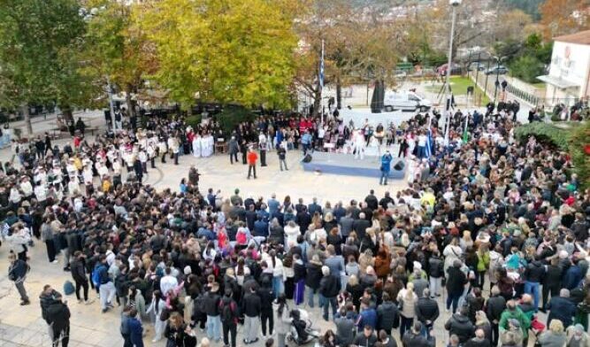 Η Ελασσόνα καλωσόρισε την Ολυμπιακή Φλόγα με μεγαλοπρέπεια και συγκίνηση