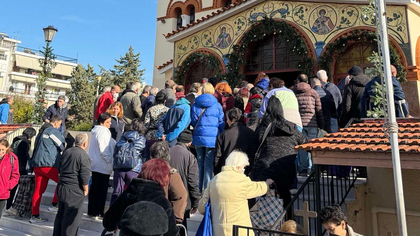 Πακέτα Φροντίδας από την Ιερά Μητρόπολη Ν. Ιωνίας