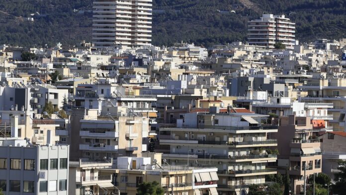 Ο παραλογισμός των ενοικίων των 10 ευρώ σε ακίνητα 120 τ.μ. προκαλεί συζητήσεις για ελάχιστα όρια – Τι μελετά η κυβέρνηση