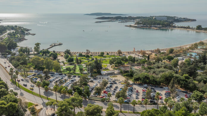 ΕΤΑΔ: Τέσσερις ισχυρές προσφορές για την ενοικίαση της Ακτής Βουλιαγμένης