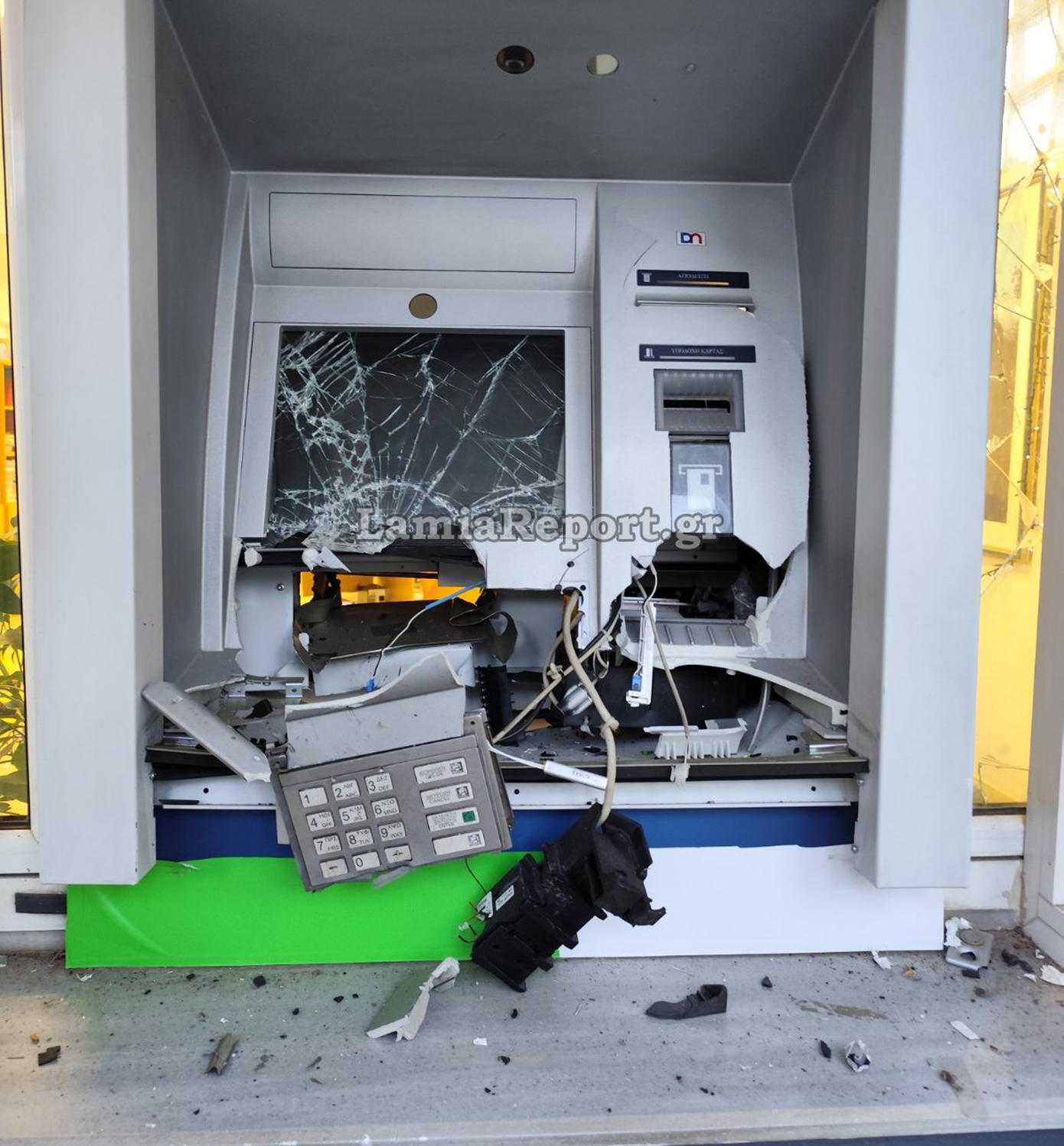 Έκρηξη σε ΑΤΜ στη Βοιωτία: Άρπαξαν όλα τα χρήματα – Δείτε εικόνες