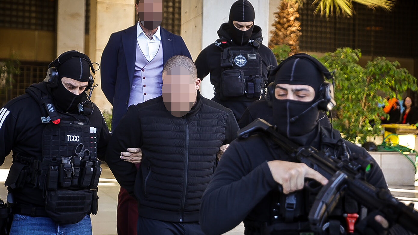 «Σοκαρισμένος από τις κατηγορίες» ο ανιψιός του νεκρού ιδιοκτήτη κάμπινγκ στη Φοινικούντα – Προς Καλαμάτα οι δύο κατηγορούμενοι