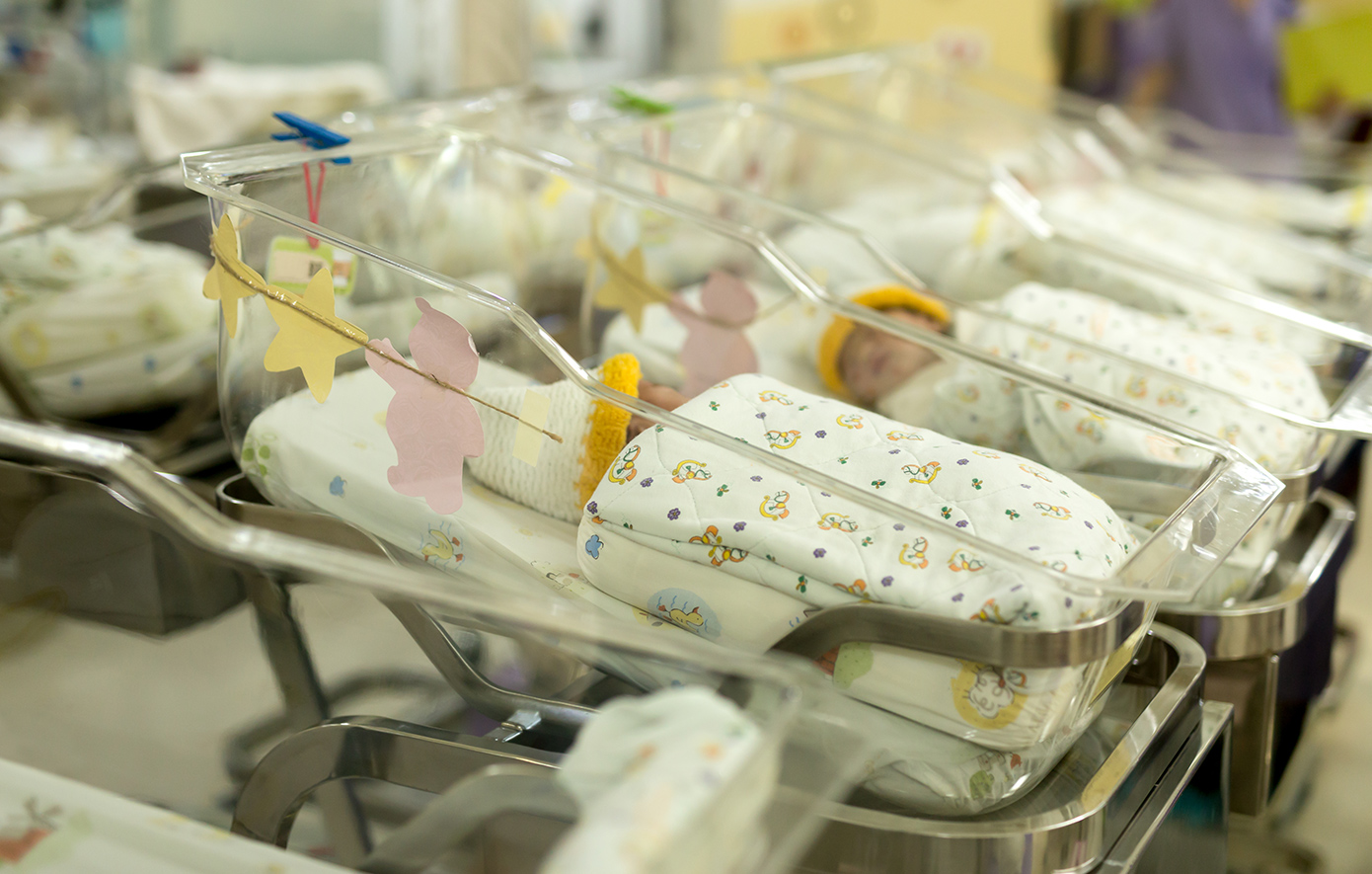 Σημαντικά ερωτήματα για την παγκόσμια βιομηχανία δωρεάς σπέρματος – Προειδοποίηση σε Ευρώπη και Ελλάδα λόγω Δανού δότη με καρκινική μετάλλαξη