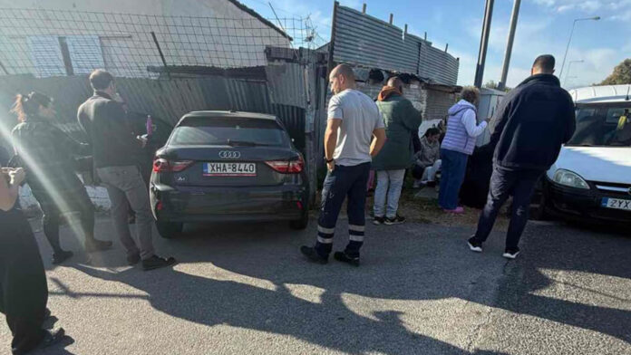 Όχημα χτύπησε 12χρονη μαθήτρια στον Ασπρόπυργο και κατέληξε σε μάντρα