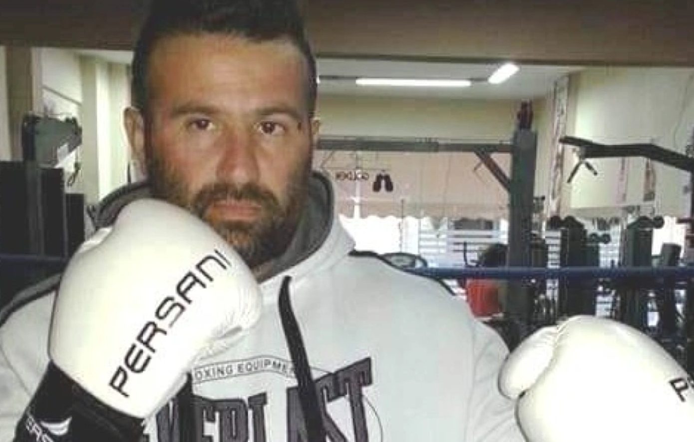 Περιτονίτιδα και ισχαιμικό επεισόδιο έδειξε η νεκροψία του 43χρονου μποξέρ που γρονθοκόπησε ορθοπεδικό στο Αίγιο