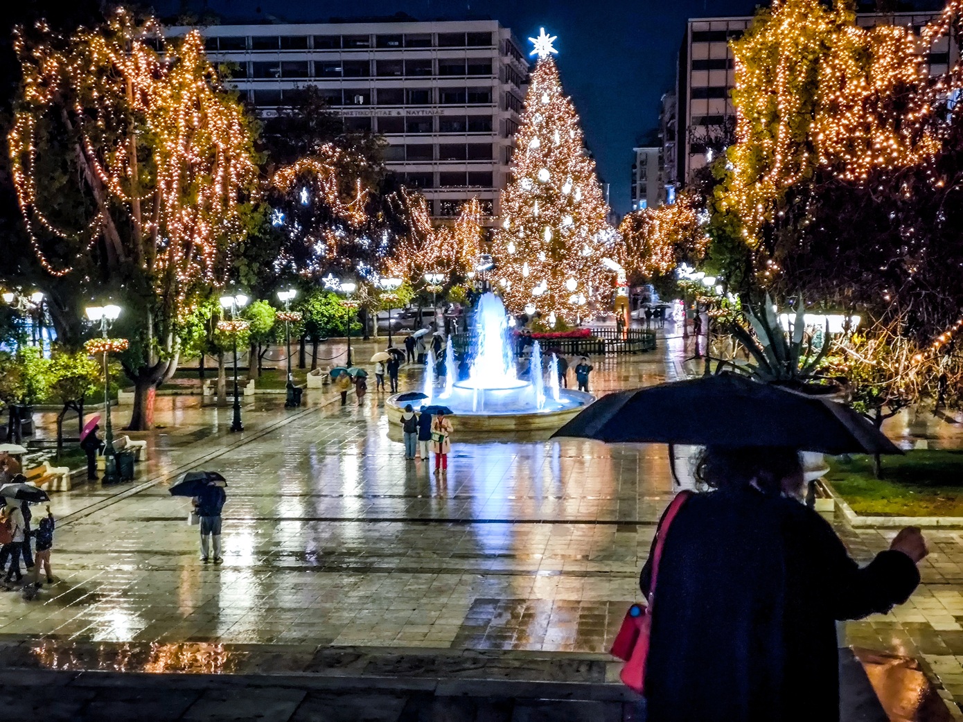 Ανανεώθηκε το έκτακτο δελτίο καιρού της ΕΜΥ – Δυνατές βροχές και καταιγίδες από το σύστημα «BYRON»