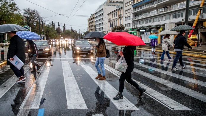Νέα κόκκινη προειδοποίηση για την κακοκαιρία Byron: Πού θα χτυπήσει τις επόμενες ώρες – Τι θα συμβεί στην Αττική