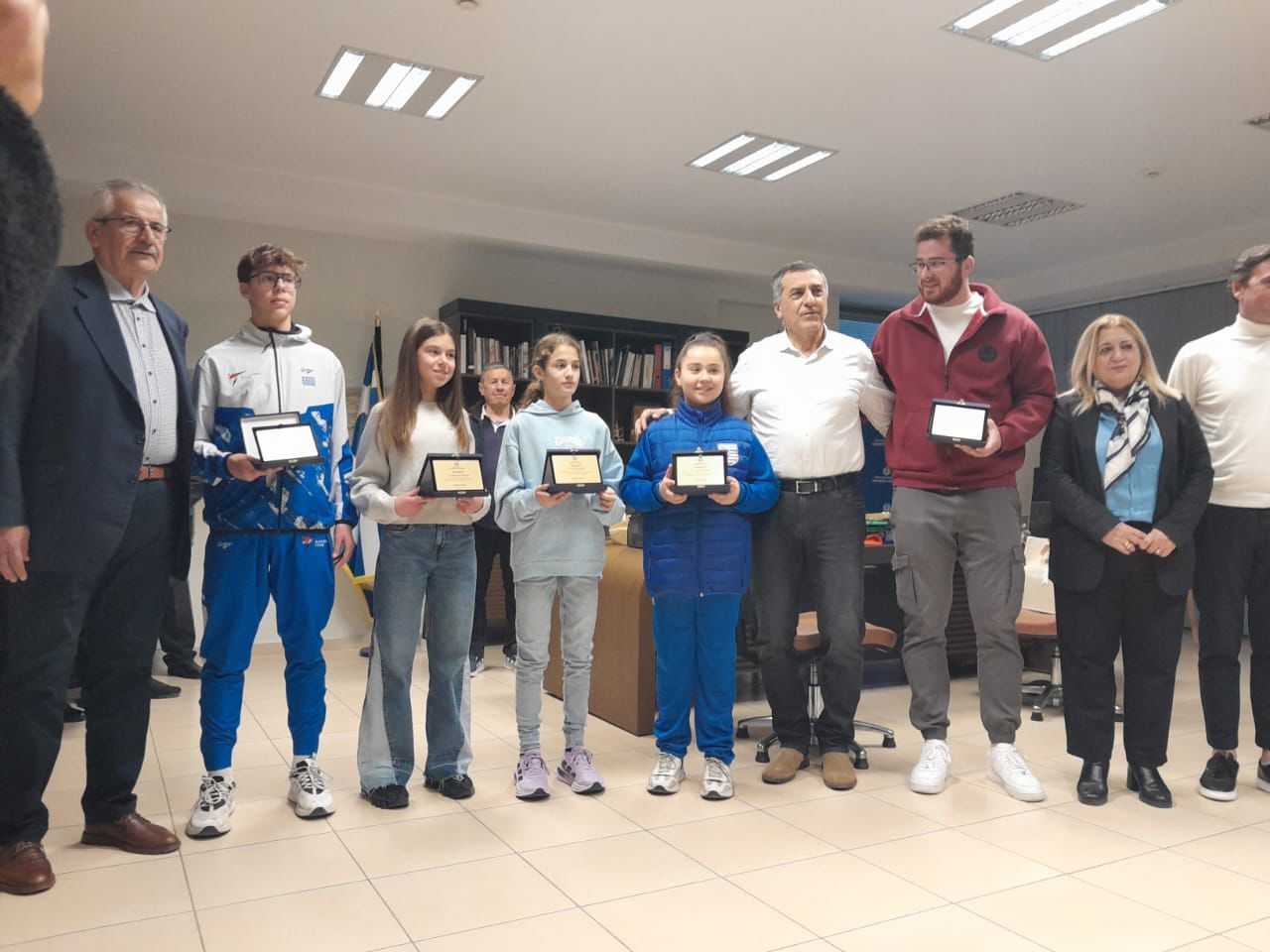 Ο Δ. Κουρέτας βράβευσε Θεσσαλούς αθλητές για τις διακρίσεις τους σε ευρωπαϊκούς αγώνες