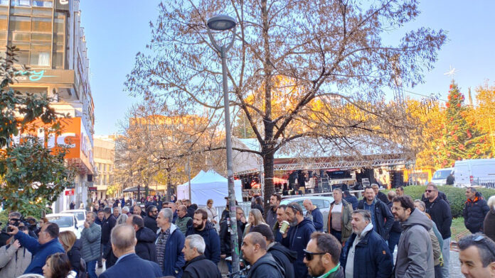 Στο Δικαστικό Μέγαρο Λάρισας οι τρεις αγρότες που συνελήφθησαν στα μπλόκα του Πλατυκάμπου