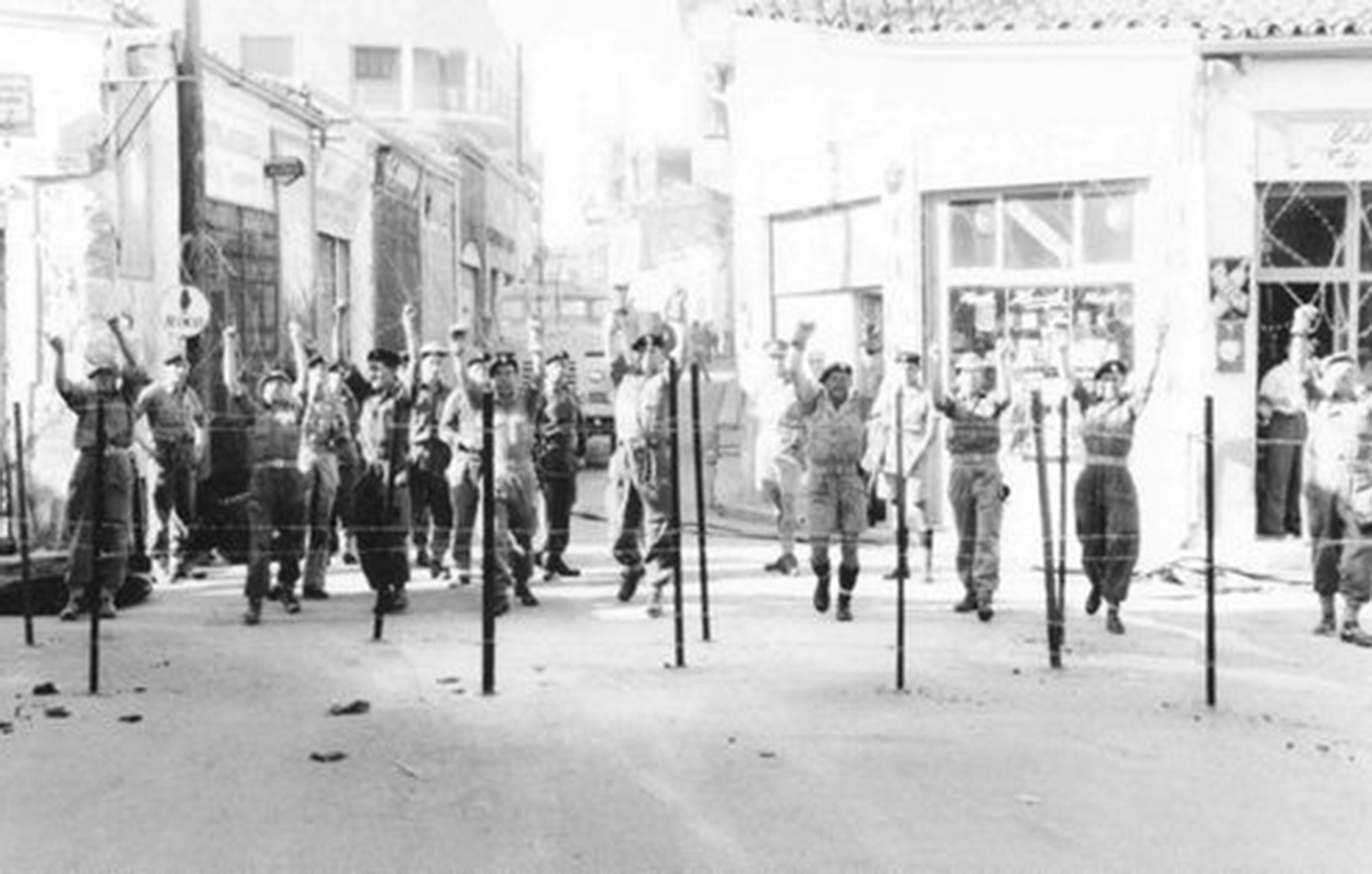 Σαν σήμερα 30 Δεκεμβρίου: Σχεδιάζεται η «Πράσινη Γραμμή» στη Λευκωσία – Η αρχική διχοτόμηση της Κύπρου