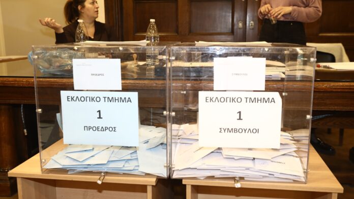 Εκλογές ΔΣΑ: Δημήτρης Αναστασόπουλος και Ανδρέας Κουτσόλαμπρος στον δεύτερο γύρο
