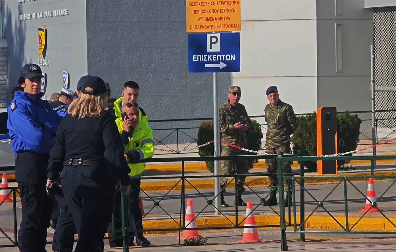 «Καμπάνες» πολέμου στην Ευρώπη: Πώς αντιδρούν οι Έλληνες πολίτες στο ενδεχόμενο σύγκρουσης