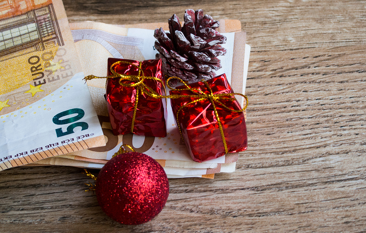 Πιο νωρίς φέτος το δώρο Χριστουγέννων – Πώς γίνεται ο υπολογισμός του