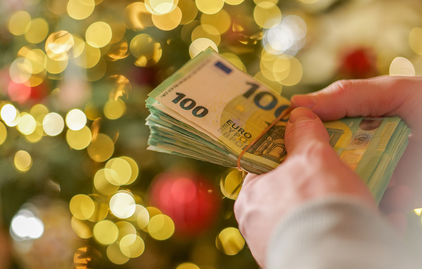 Η χριστουγεννιάτικη φορολοταρία ανέδειξε νικητές – Ελέγξτε αν κερδίσατε 100.000 ευρώ