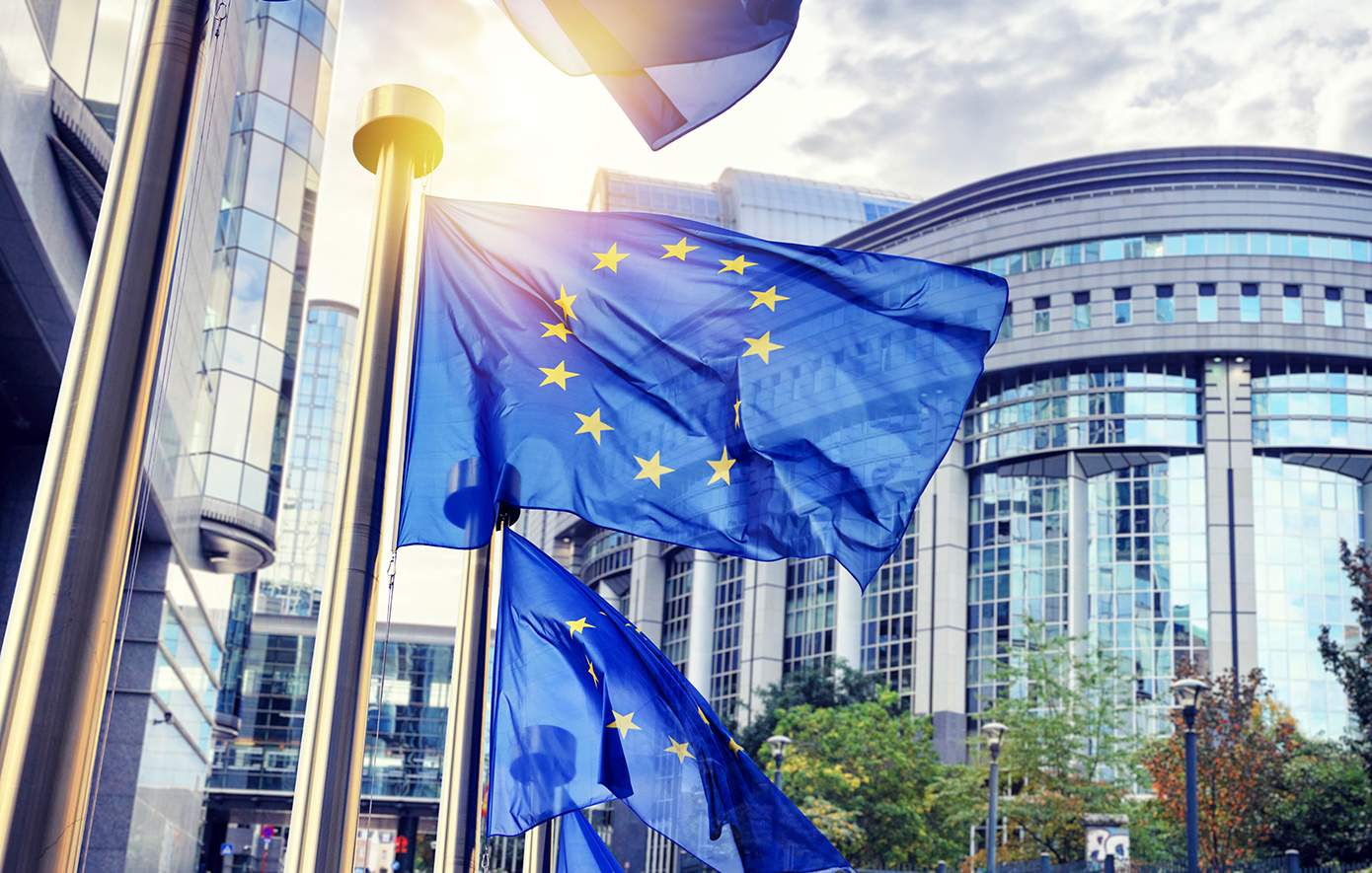 Όγδοη αναπροσαρμογή μισθών για τους εργαζόμενους της ΕΕ σε τρία χρόνια, αναφέρει η Bild