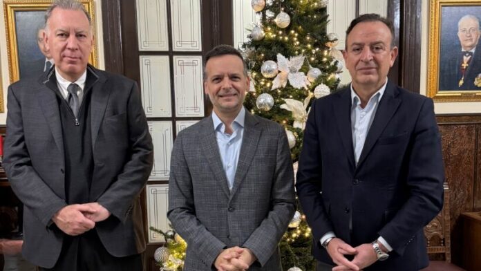Σύσκεψη Δημάρχων Αθηνών και Ηγουμενίτσας στο Δημαρχείο Ιωαννίνων