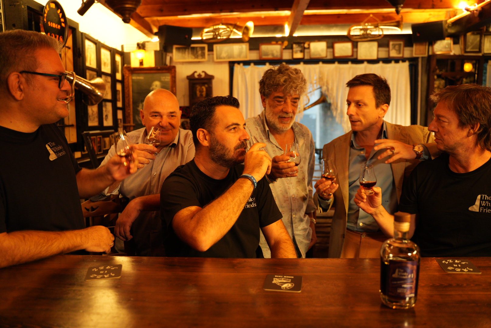 The Whisky Friends: Το ταξίδι πίσω από το πρώτο ελληνικό malt ουίσκι – Το όραμα, οι προκλήσεις και οι καρποί της δουλειάς