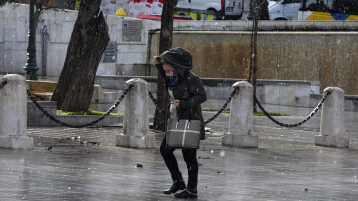 Αποχαιρετήστε τον ήλιο: Καταιγίδες και παγετός στις γιορτές των Χριστουγέννων – Πρωτοχρονιάς