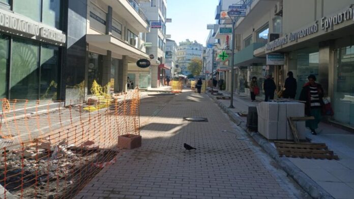 Κοντά στην ολοκλήρωση η αναμόρφωση της οδού Μητροπέτροβα στον Δήμο Καλαμάτας