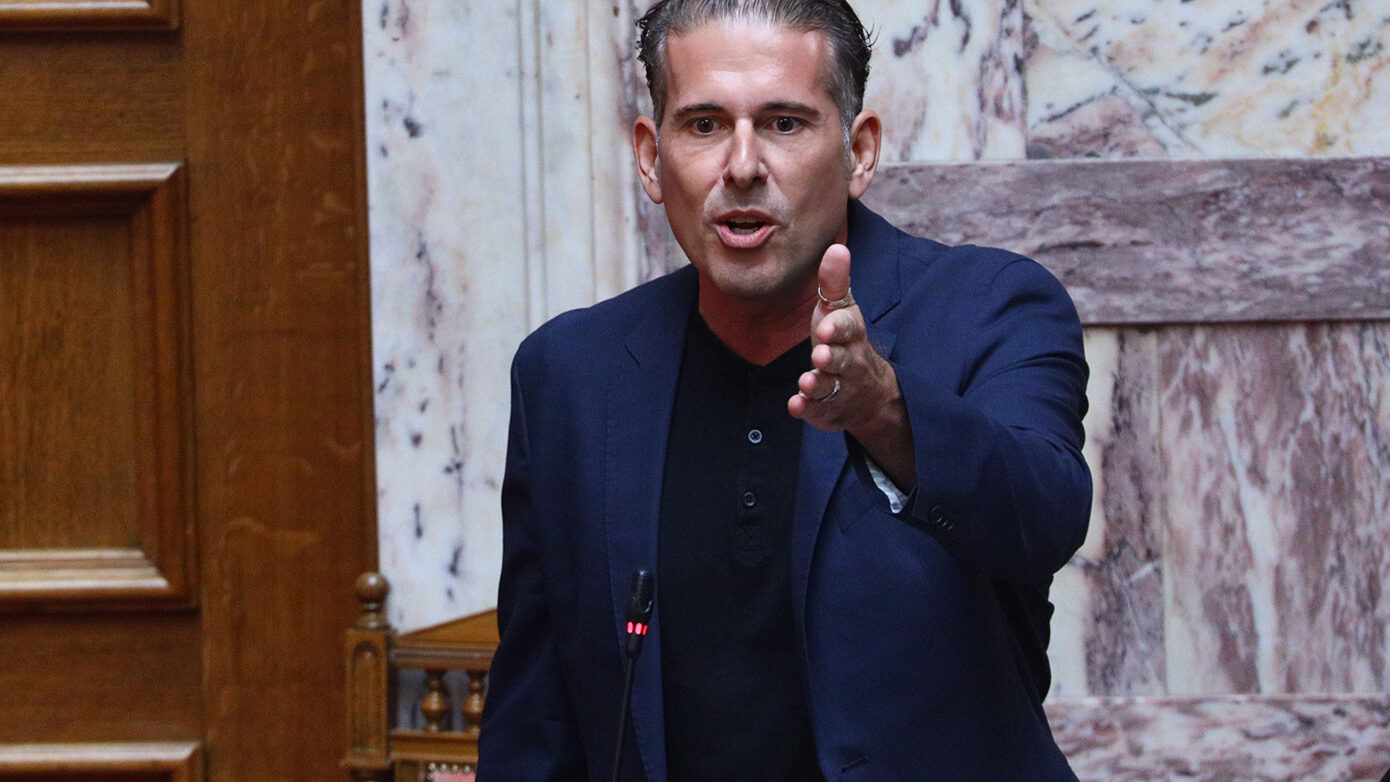 «Από αύριο μόνο φραπέ!» – Ο Διαμαντής Καραναστάσης σχολιάζει το πρόστιμο και την αφαίρεση διπλώματος για αλκοόλ