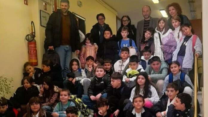 Μαθητές από τη Νέα Σάντα επισκέπτονται το Δημαρχείο Κιλκίς