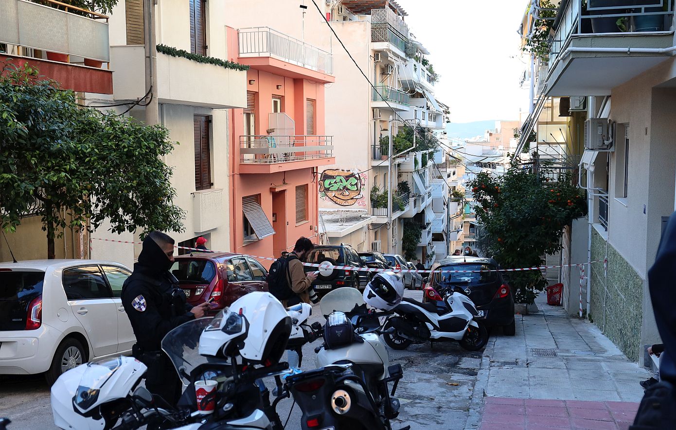 Οικογενειακή τραγωδία στην Κυψέλη: Τα σοβαρά προβλήματα υγείας της 67χρονης – Συχνοί καβγάδες με τον αυτόχειρα άντρα της