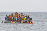 Κρήτη: 72 μετανάστες από Λιβύη εντοπίστηκαν σε Γαύδο και Καλούς Λιμένες – Συνελήφθη διακινητής