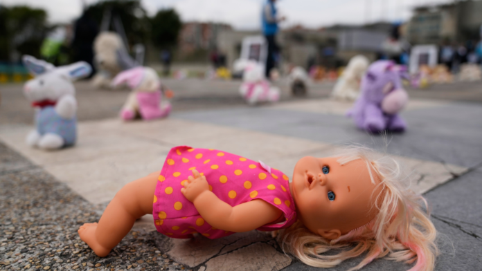 Ηράκλειο: Φυλάκιση ζευγαριού Ελλήνων μετά από καταγγελία για κακοποίηση των οκτώ παιδιών τους
