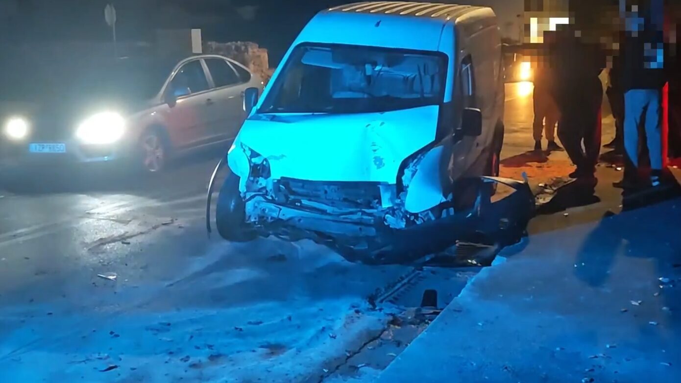 “Σοβαρό τροχαίο με τραυματίες στην Παιανία”