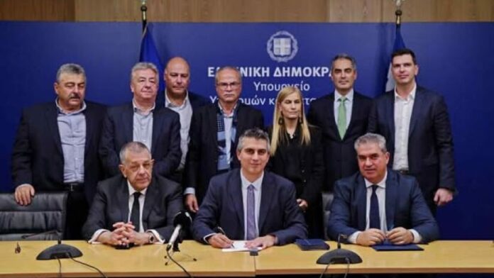 Ο Δήμαρχος Πλατανιά παρών στην υπογραφή της Σύμβασης Προαίρεσης για τον νέο ΒΟΑΚ