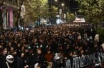 Προχωρά η πορεία μνήμης για τον Αλέξανδρο Γρηγορόπουλο στο κέντρο της Αθήνας – Ποιοι δρόμοι είναι κλειστοί
