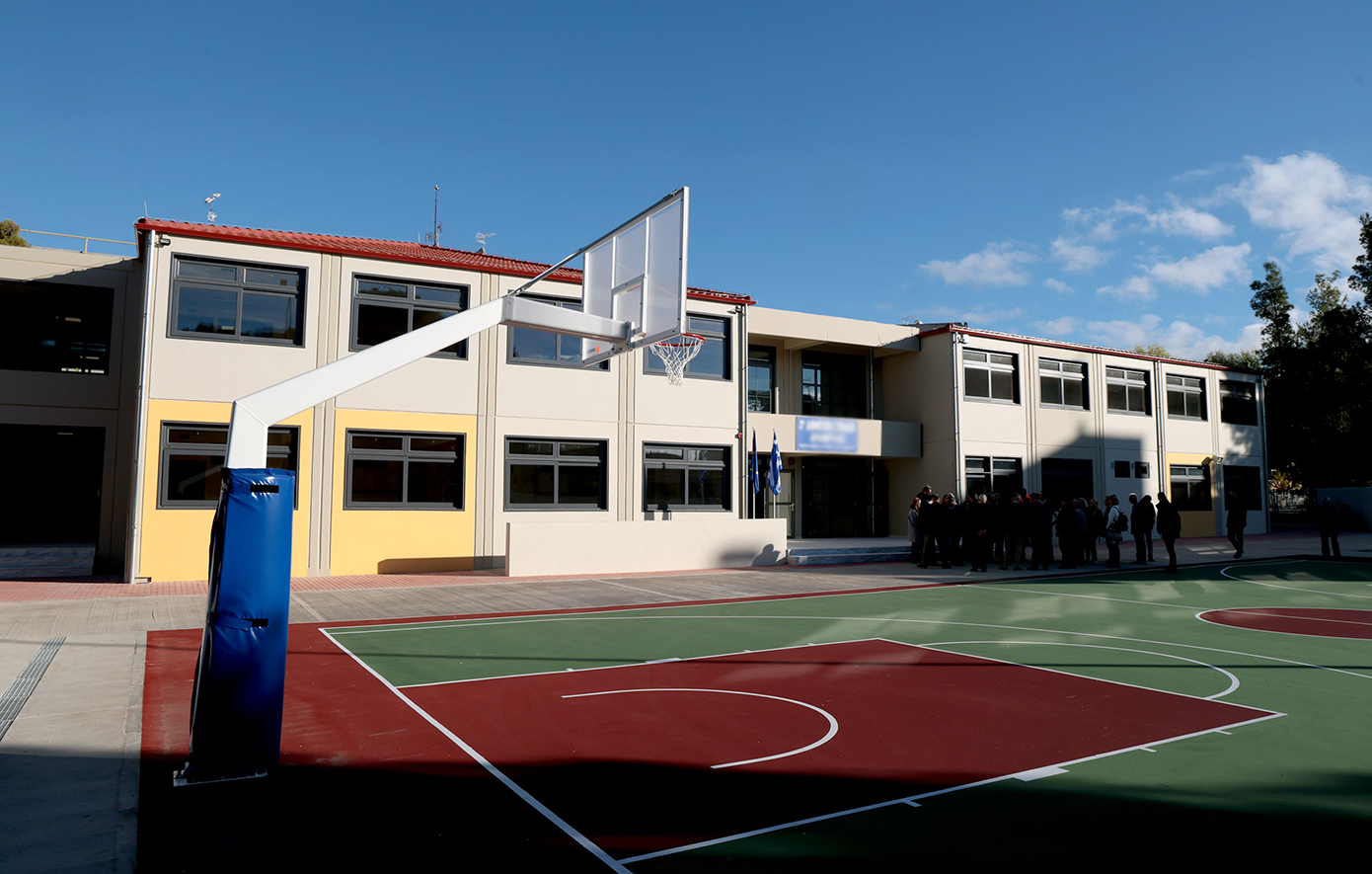 Η δράση του κυκλώματος που διακινούσε κάνναβη και κοκαΐνη σε σχολεία και γήπεδα της Αττικής με ανήλικους «βαποράκια»