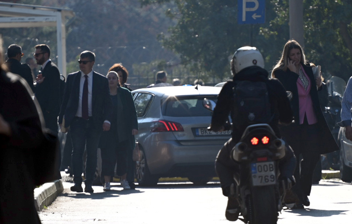 Στην Ευελπίδων οι τράπερ για το δίκτυο ναρκωτικών – Τα έσοδά τους υπερβαίνουν τις 95.000 ευρώ