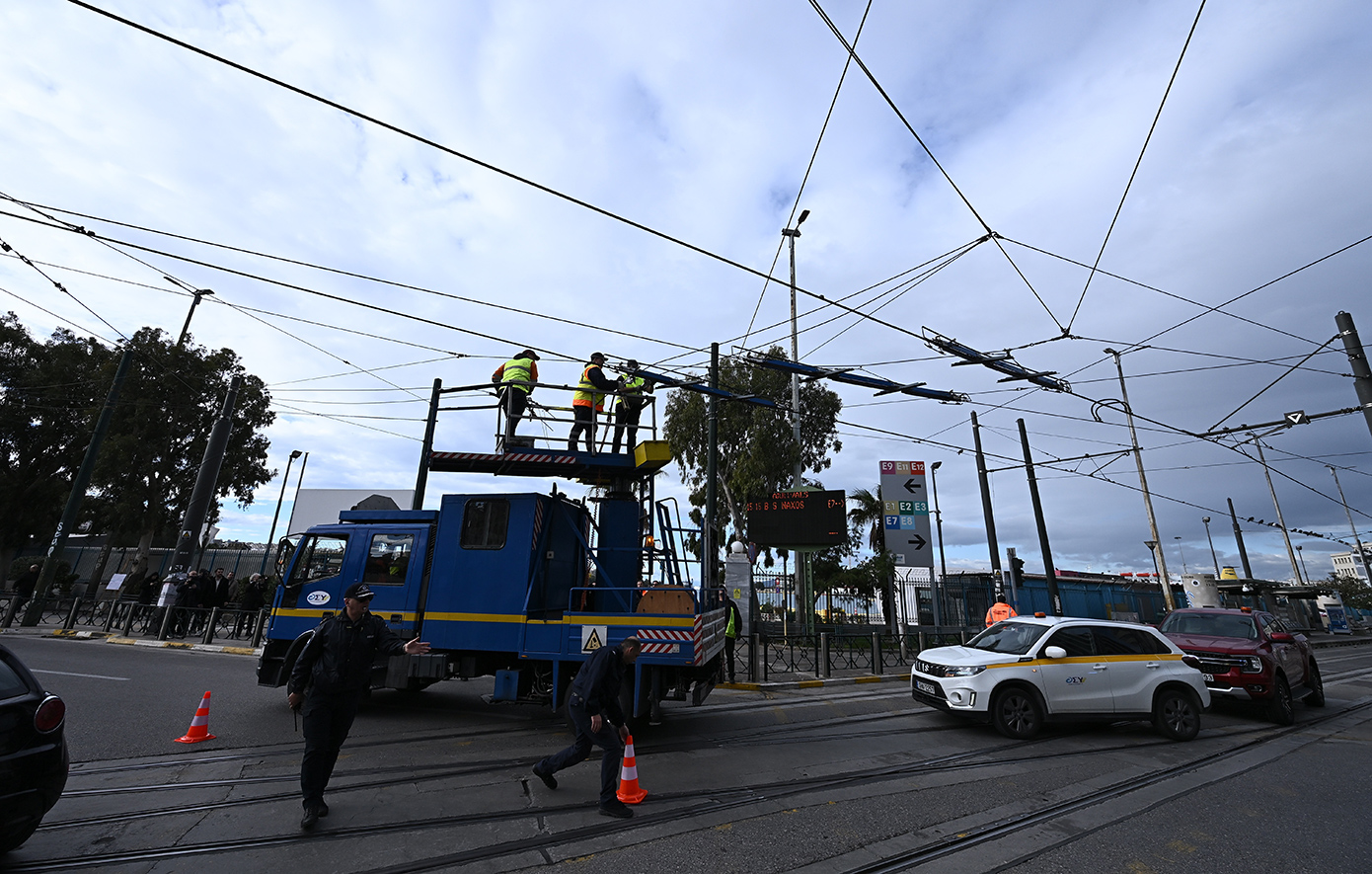 Τέλος εποχής για τα τρόλεϊ – Οι γραμμές 17 και 20 αντικαθίστανται από ηλεκτρικά λεωφορεία