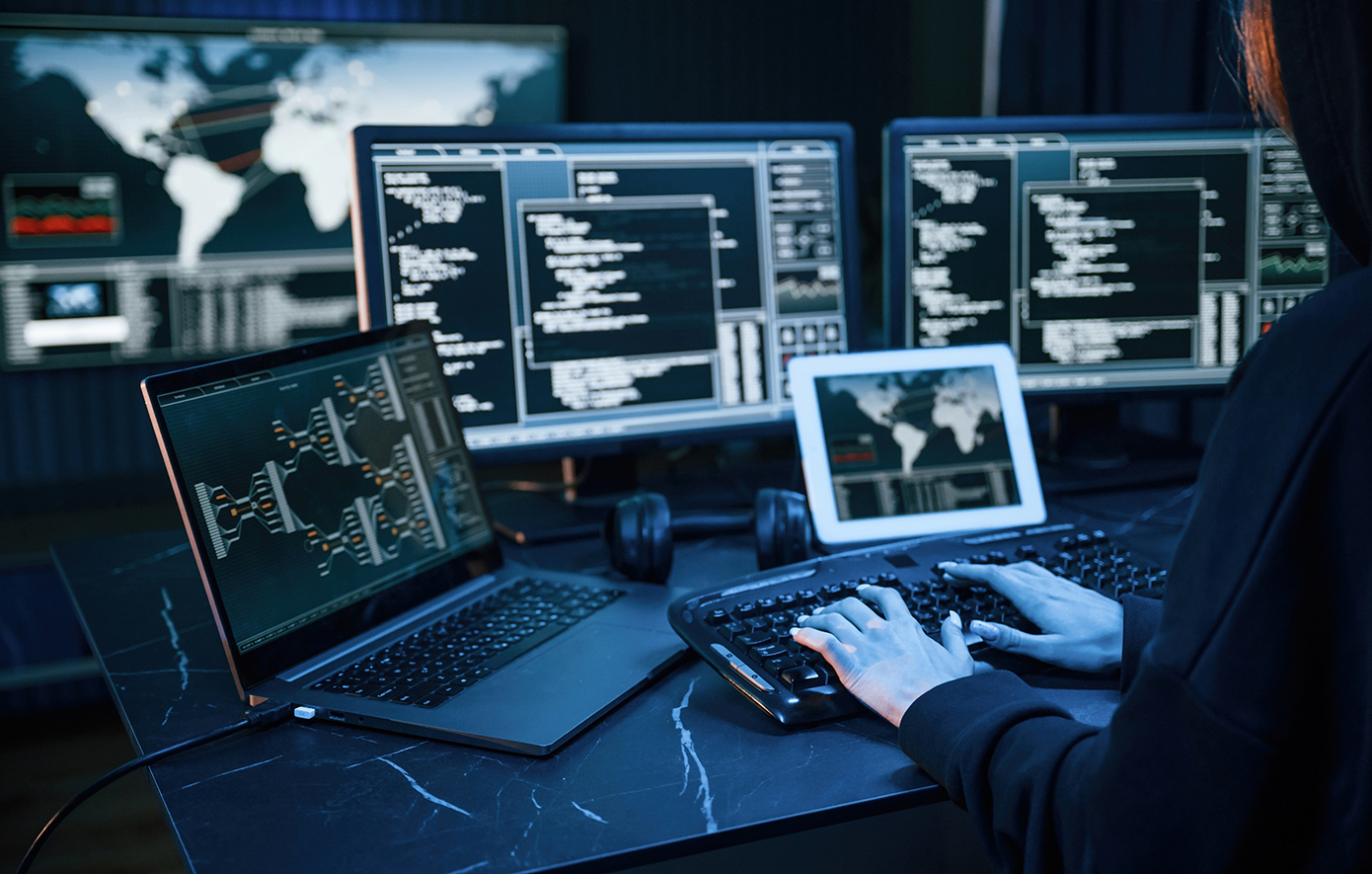 «Πολλοί στόχοι του Predator είναι και στόχοι της ΕΥΠ» – Καταθέσεις Βαξεβάνη και Σουλιώτη για τις υποκλοπές