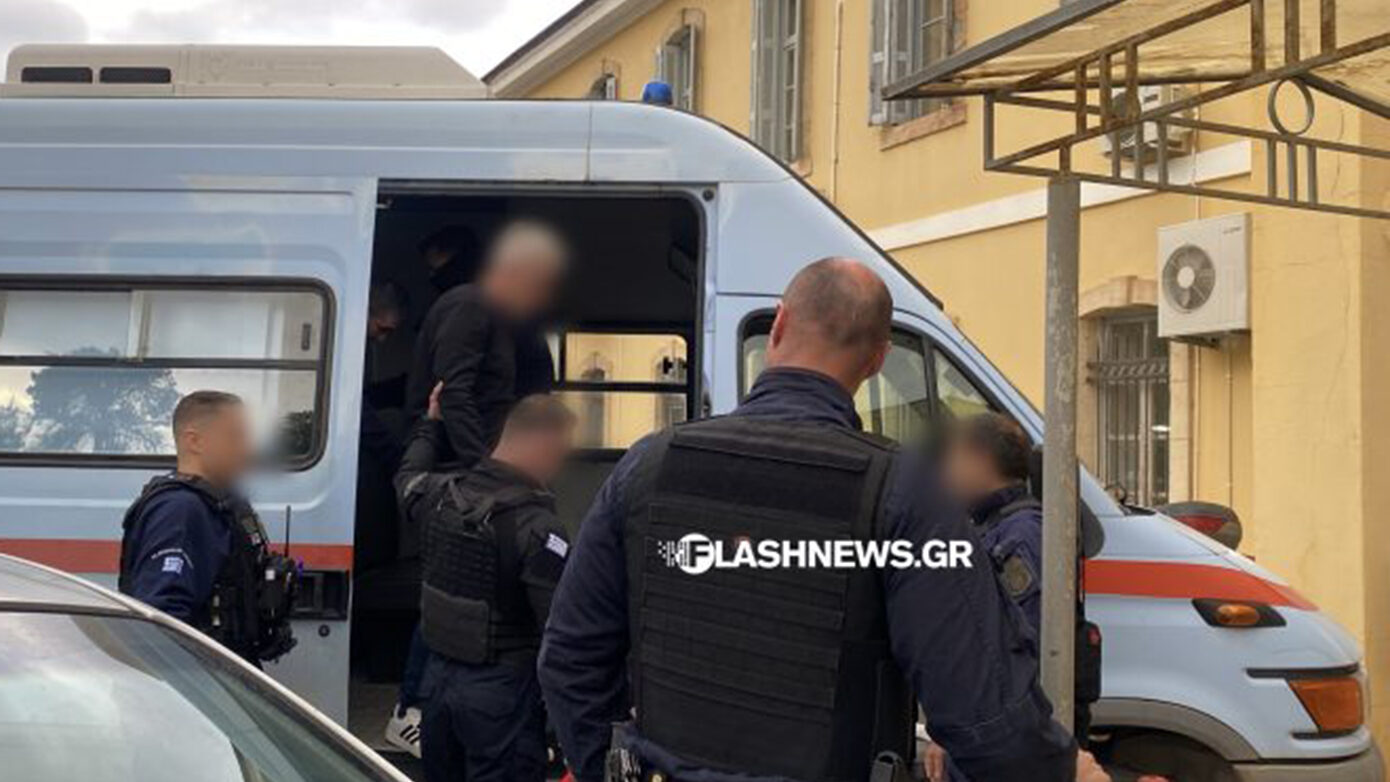 Ξεκινά η δίκη για το θανατηφόρο τροχαίο στη λεωφόρο Σούδας – Στα δικαστήρια ο 45χρονος οδηγός της Porsche