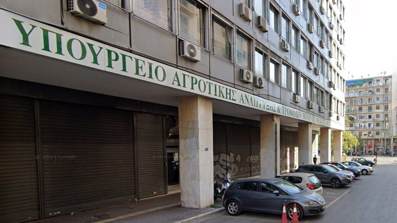 Ευνοϊκά δάνεια και εγγυήσεις για επενδύσεις στον αγροδιατροφικό τομέα – Συνεργασία κυβέρνησης και Ελληνικής Αναπτυξιακής Τράπεζας