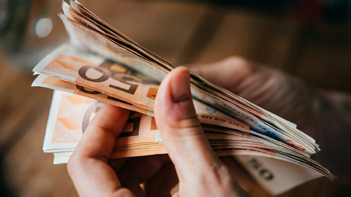 AAΔΕ: Πρόσθετα 8,9 εκατομμύρια ευρώ για 39.330 δικαιούχους επιστροφής ενοικίου
