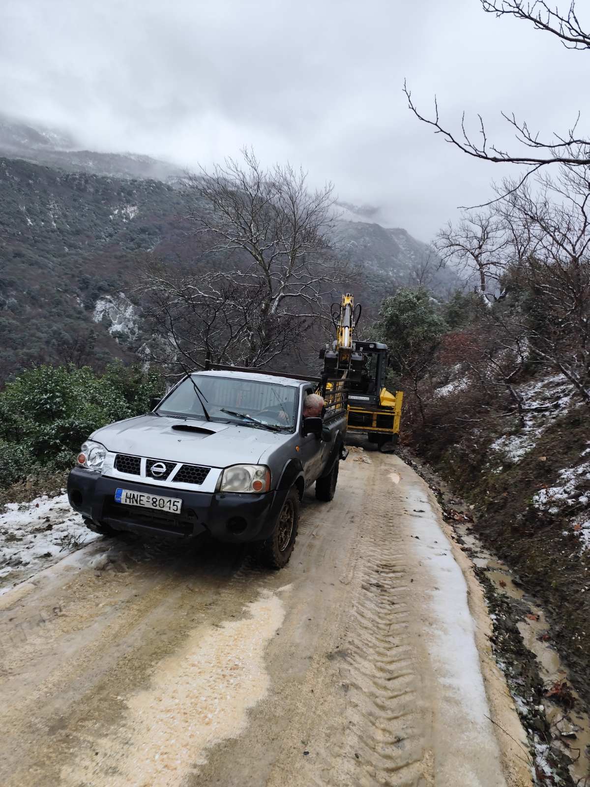 Μεγάλα προβλήματα στο οδικό δίκτυο του Δήμου Φιλιατών από τις συνεχείς βροχοπτώσεις