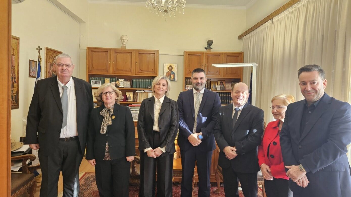 Στην Περιφέρεια Ηπείρου αντάλλαξαν ευχές στη δεξίωση Πρωτοχρονιάς