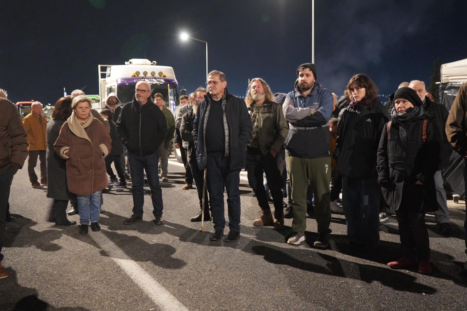 Ο Δήμαρχος Πατρέων στο πλευρό των αγροτών στην Περιμετρική