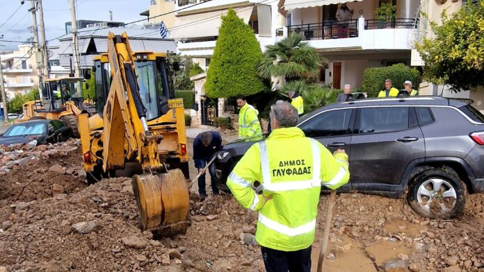 Δήμαρχος Γλυφάδας: «Ό,τι χάθηκε θα το αποκαταστήσουμε και ό,τι απαιτείται… θα το πραγματοποιήσουμε»