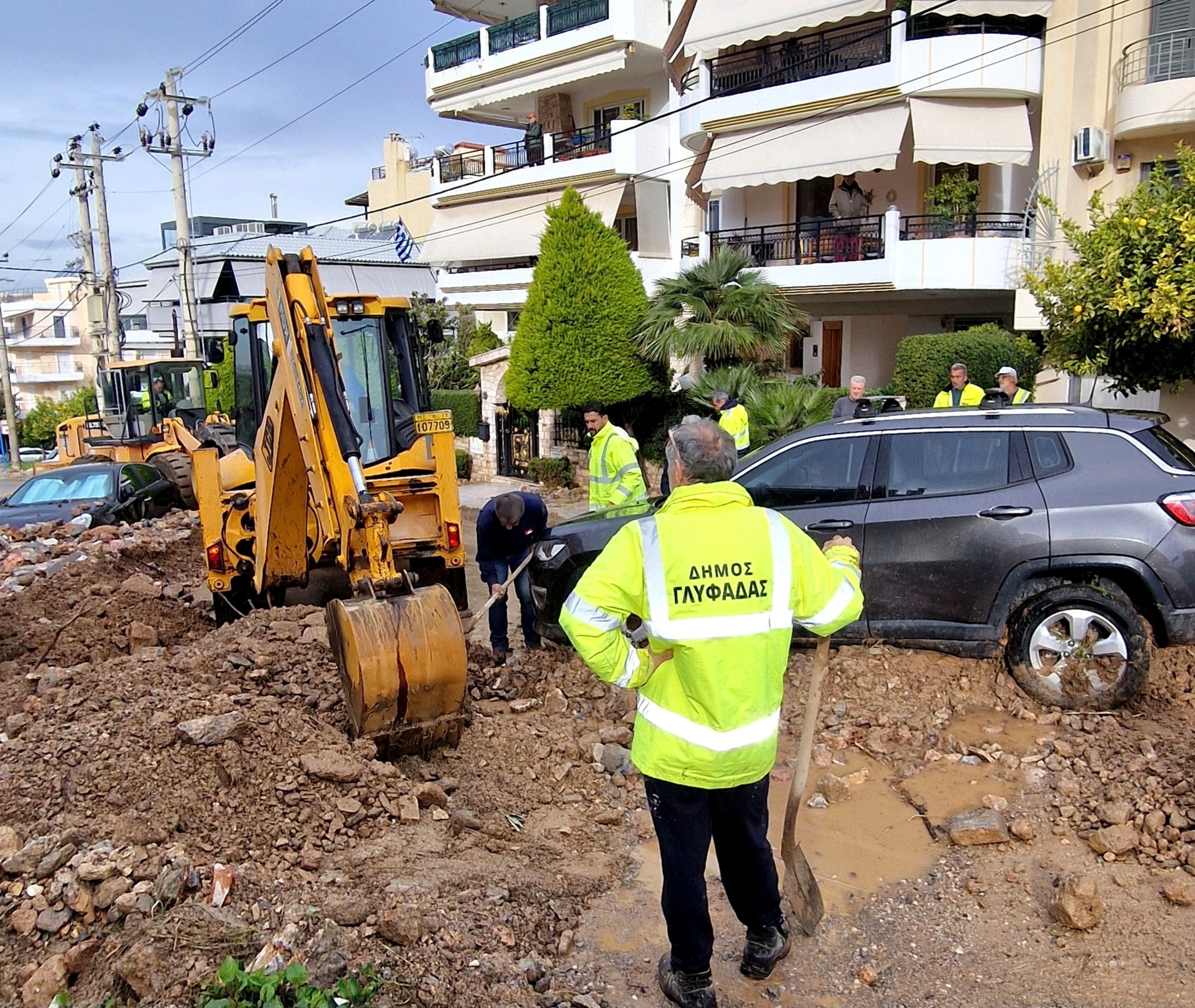 Δήμαρχος Γλυφάδας: «Ό,τι χάθηκε θα το αποκαταστήσουμε και ό,τι απαιτείται… θα το πραγματοποιήσουμε»