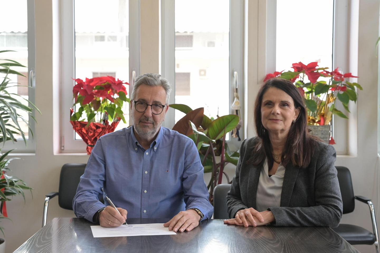 Ο Δήμαρχος Αγίου Δημητρίου επικύρωσε την Ευρωπαϊκή Χάρτα για την Ισότητα των Φύλων