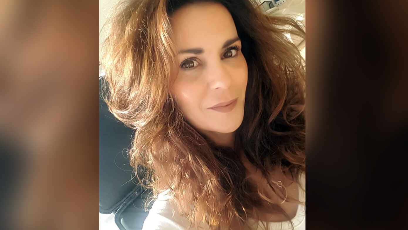 «Θα την ντύσω νύφη και θα την οδηγήσουμε στη Ριτσώνα» – Θρήνος από τον πατέρα της νεκρής καθηγήτριας στη Γλυφάδα