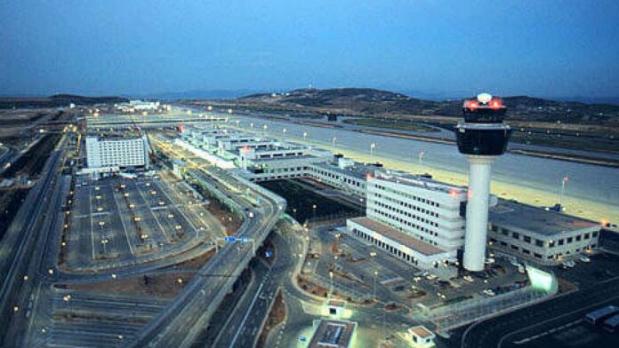 ΥΠΑ για ζήτημα στις πτήσεις: Εκτεταμένη παρεμβολή σε σχεδόν όλες τις συχνότητες του FIR Αθηνών – Άνευ προηγουμένου συμβάν