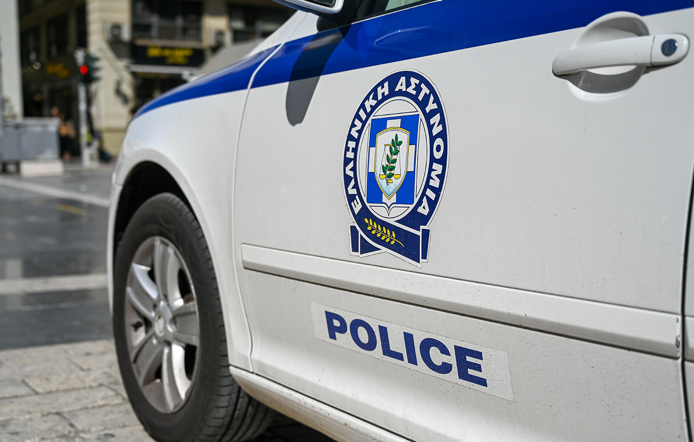 Η αστυνομία ανακοίνωσε δύο συλλήψεις για τις δολοφονίες δύο γυναικών στη Θεσσαλονίκη.