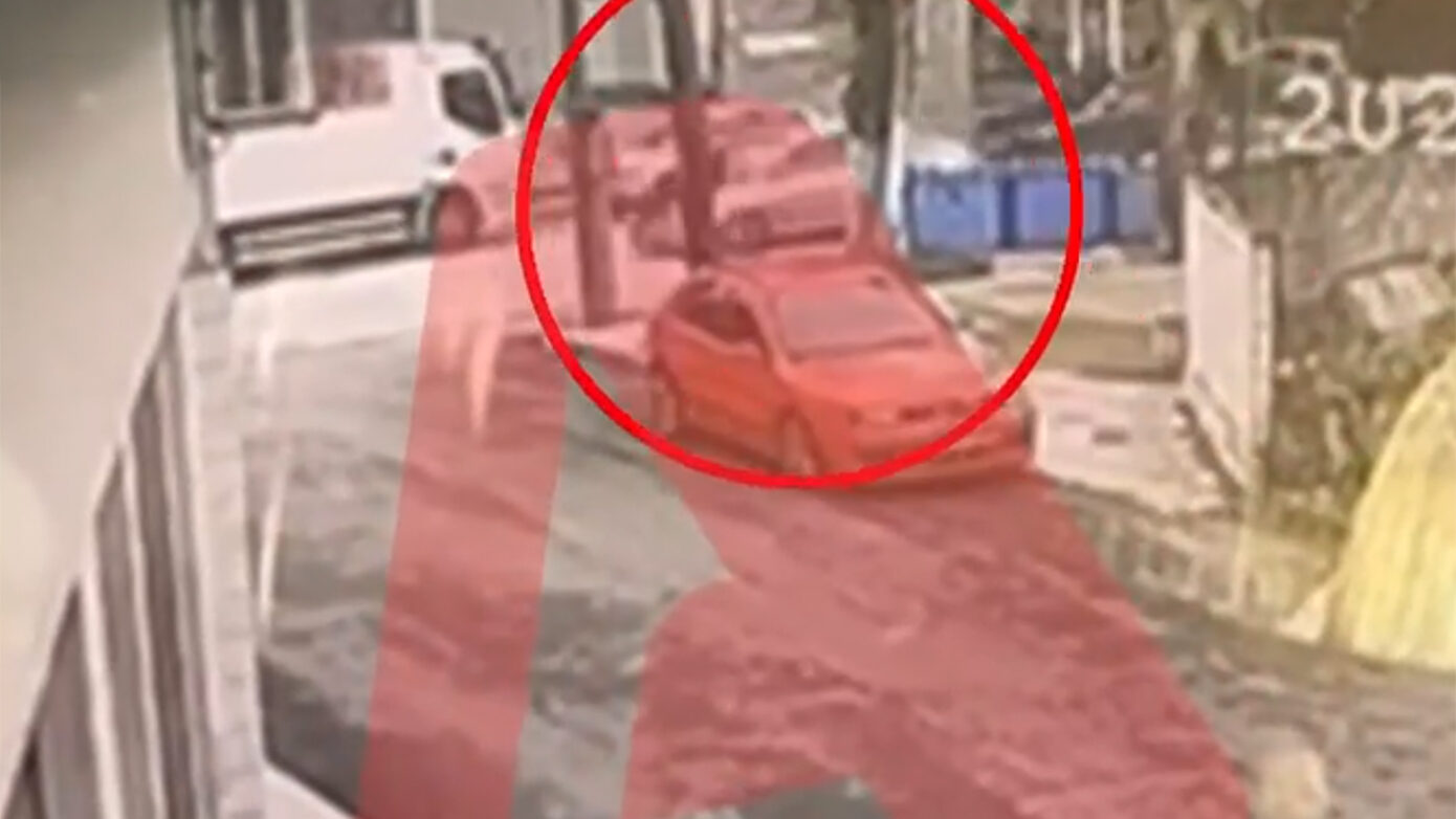 Βίντεο με την παράσυρση αστυνομικού στο Κιλκίς – Κρεμασμένος από το καπό αυτοκινήτου